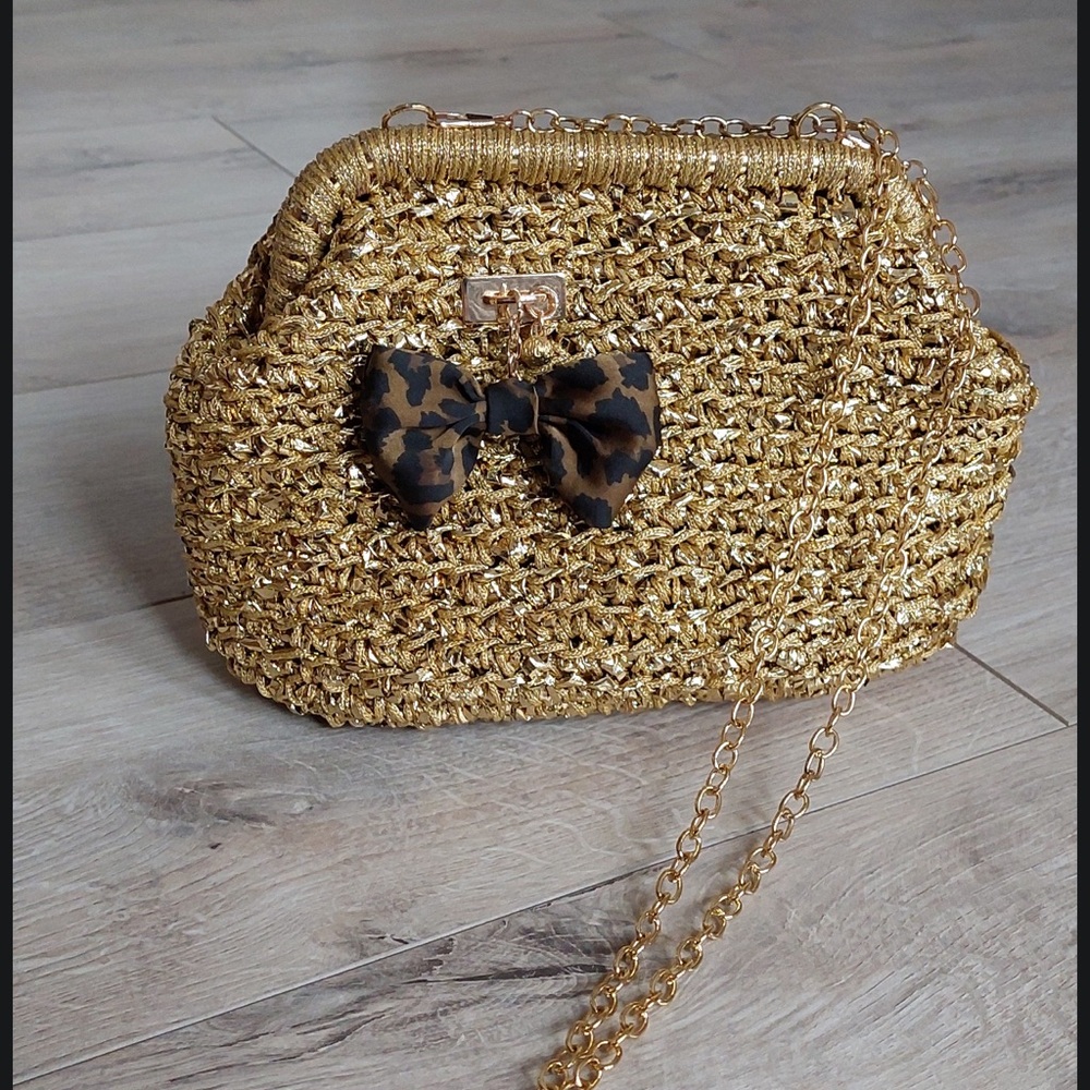 Womens Handmade Paper Yarn  Clutch